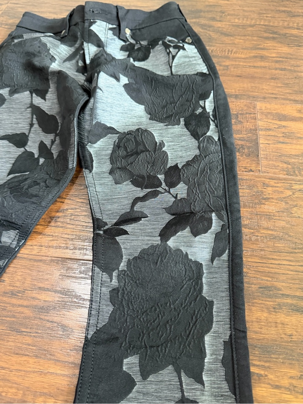 7 For All Mankind Women's Black & Silver Design Jeans Size 24 - Picture 2 of 11
